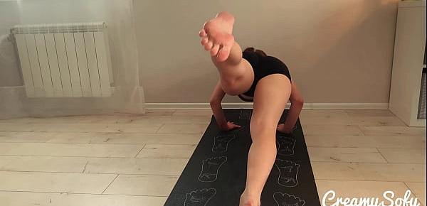  Fucked hot fitness girl during her yoga practice